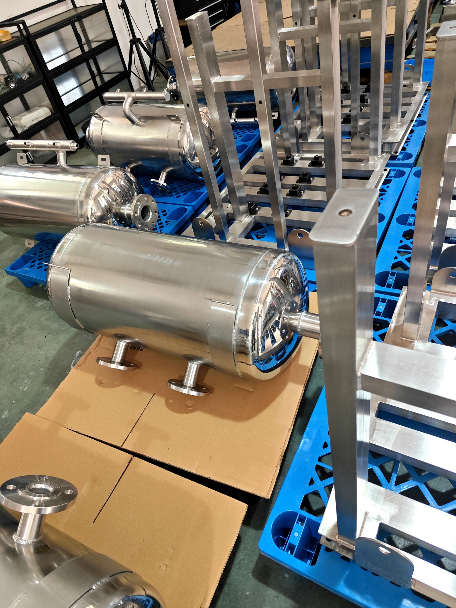 HZT029015001-15MBD 125L Vacuum Tank Front